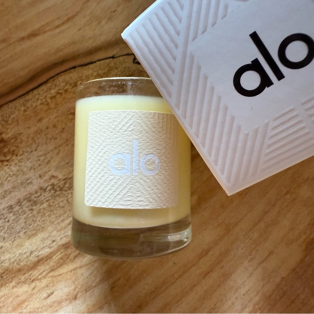 Alo Love Candle - Soft Cream